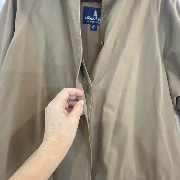 Khaki London Fog Limited Edition Women Sz 12 Zipper Lined‎ Raincoat  Trench Coat - Picture 10 of 15